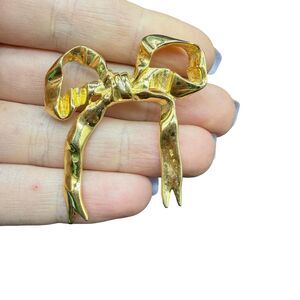 Vintage Jewelry Gold Tone Ribbon Brooch Bow Pin